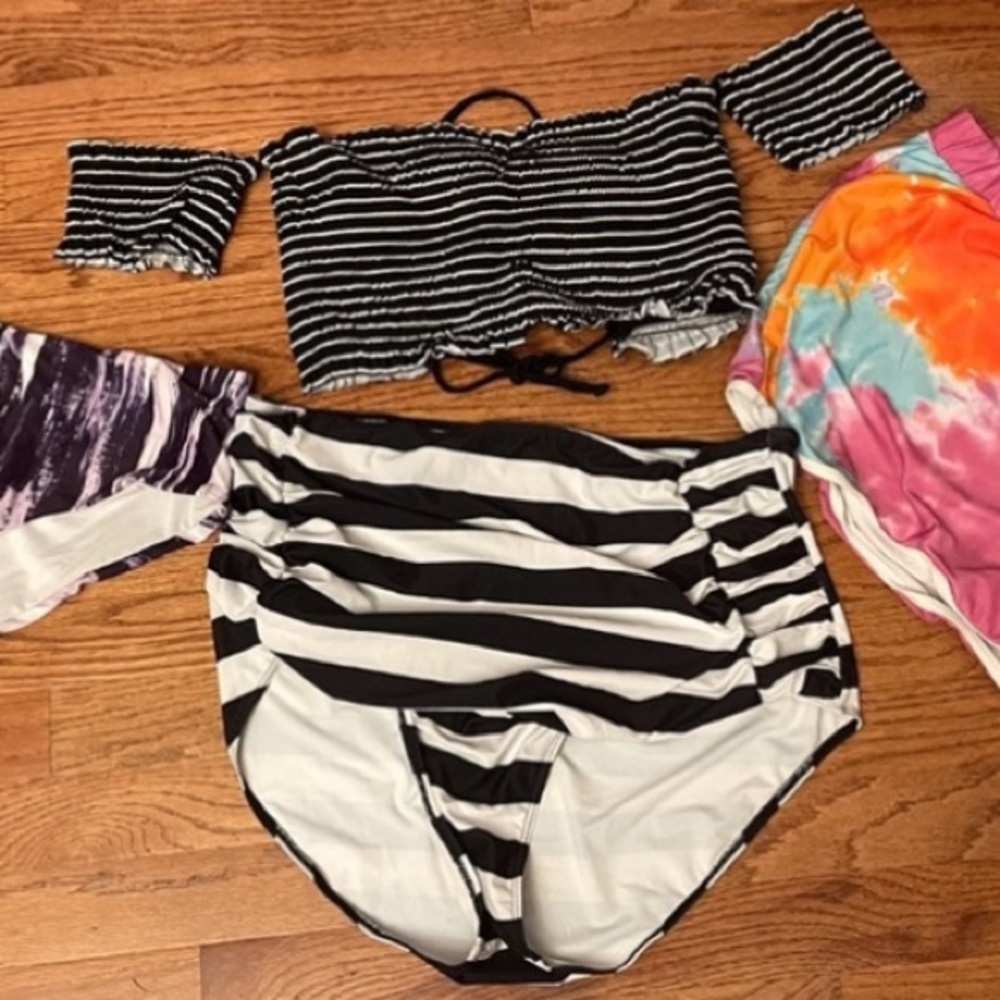Bathing suit